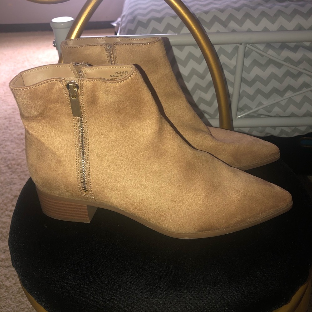 Chelsea boots